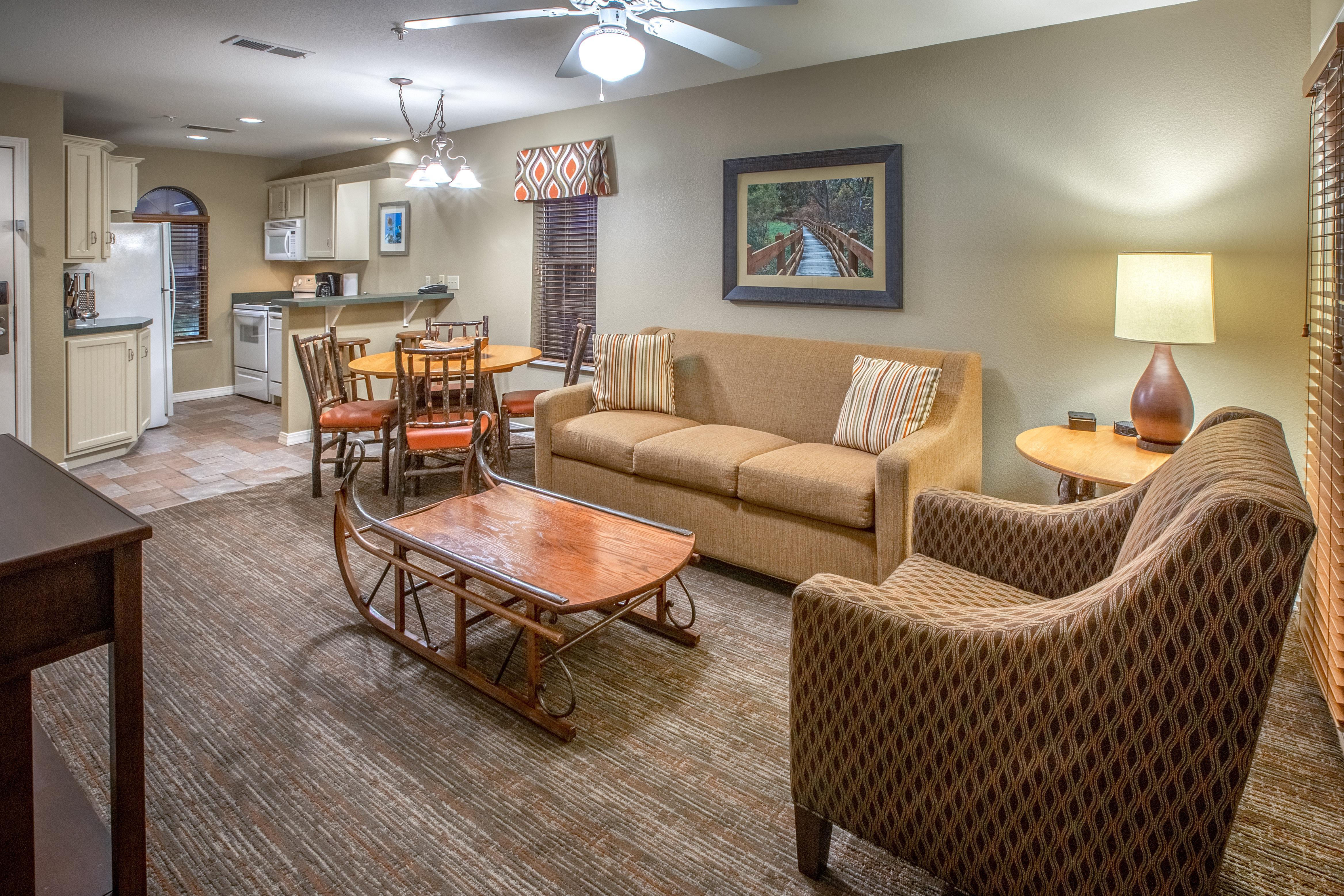 Club Vacations Hills At Branson Hotel