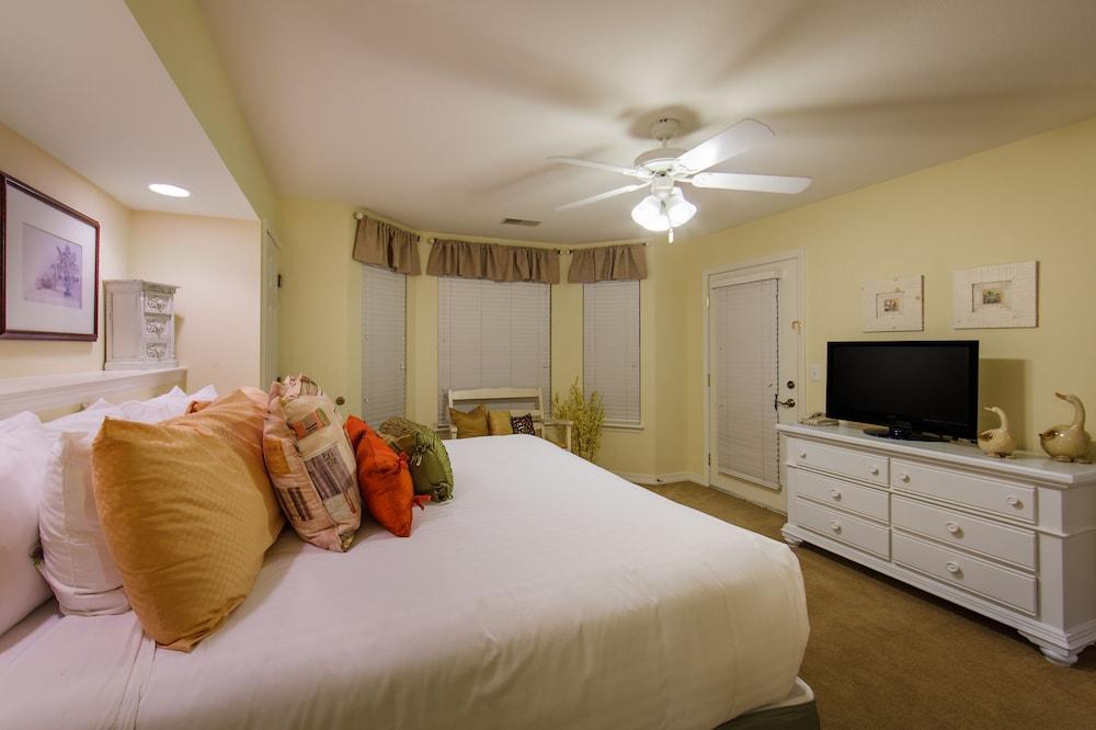 Club Vacations Hills At Branson Hotel
